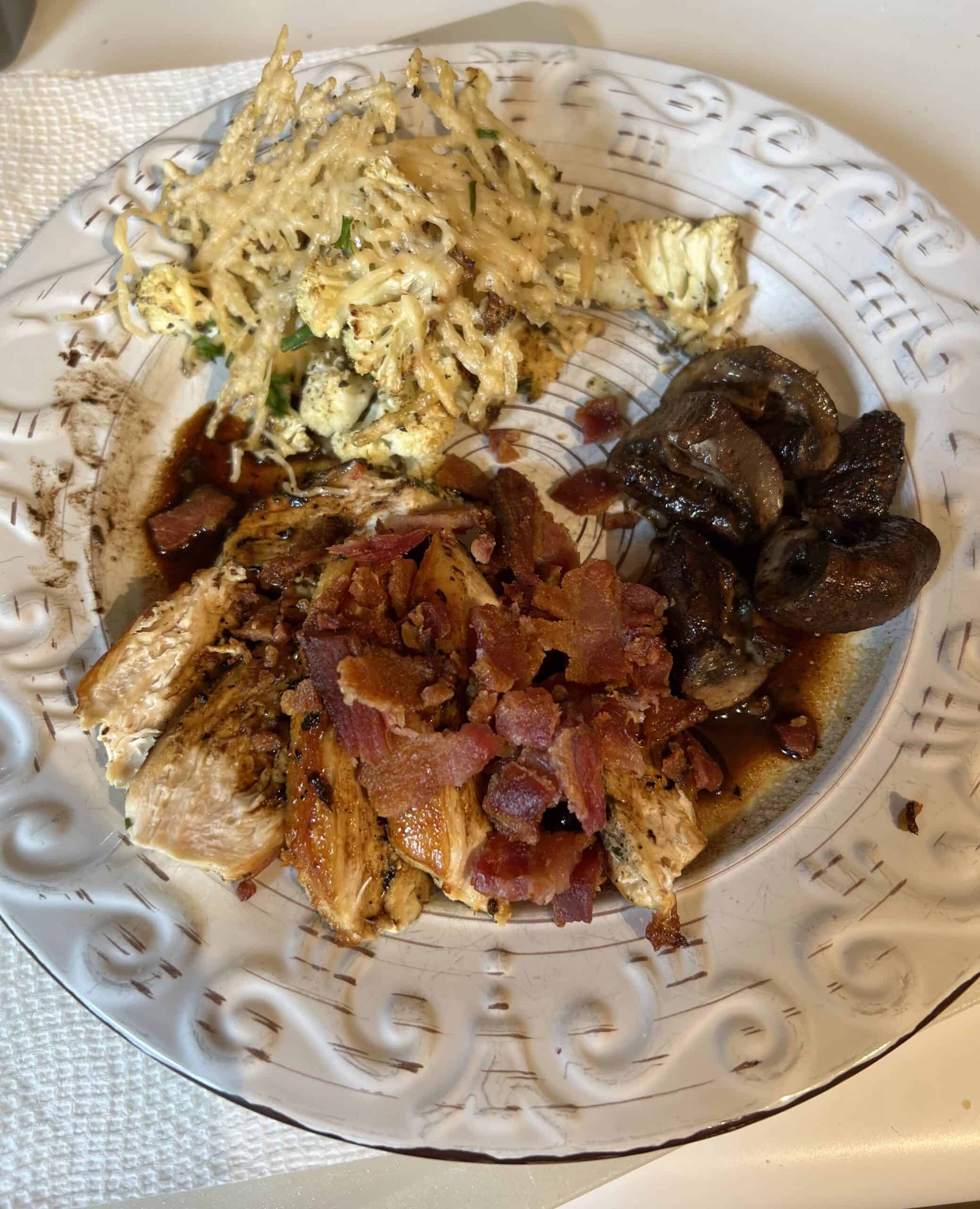 green chef balsamic glazed chicken with bacon and mushrooms Best Keto Meal Delivery Services