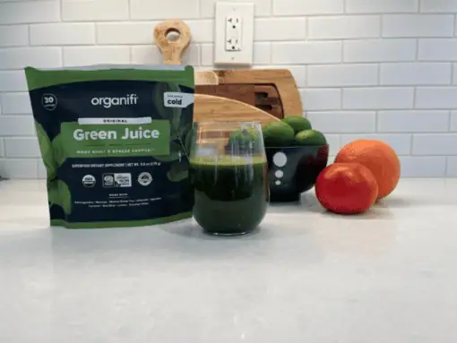 The Best 5 Greens Powders to Target Bloating